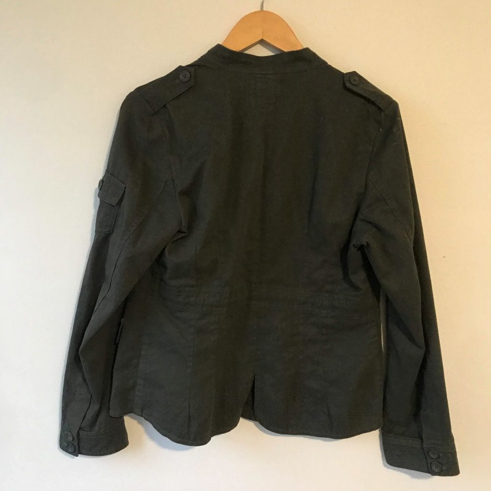 Army Green Button Up Utility Jacket - Picture 5 of 5